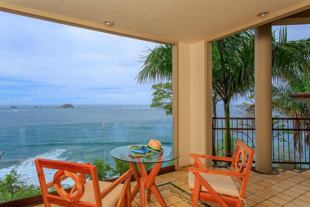 Arenas Del Mar Beachfront And Rain Forest Resort Costa Rica Room photo